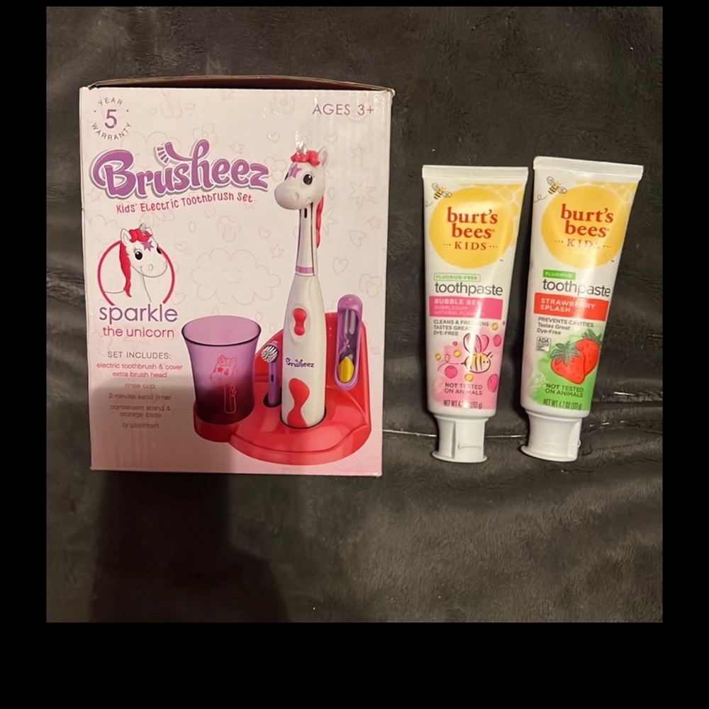 Kids electric toothbrush set